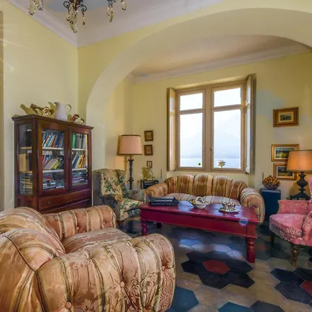 Villa Montagnetta - Terrace And Garden View